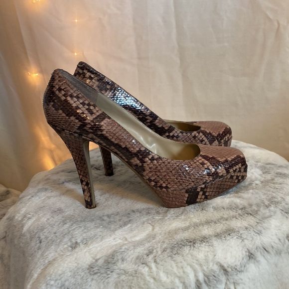 Nine West snake pattern heels - Picture 3 of 5